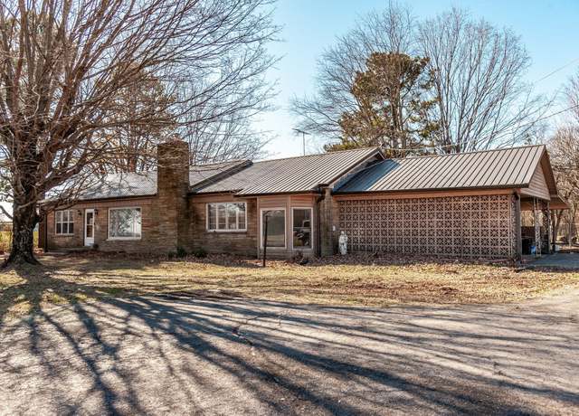 Property at 5920 Highway 431 N, Springfield, TN 37172, 4 beds, 2 baths