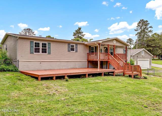 Property at 102 2nd St, Corryton, TN 37721, 4 beds, 2 baths