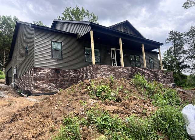 Property at 585 Bridle Path Ln, Hartsville, TN 37074, 3 beds, 2.5 baths