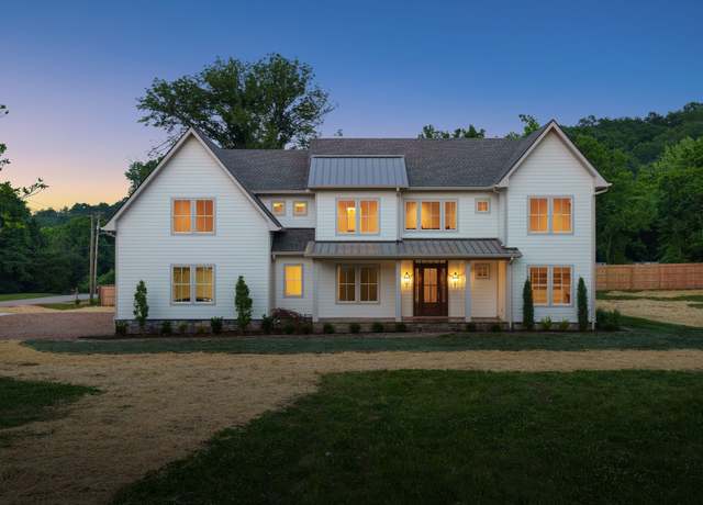 Property at 6571 Brownlee Dr, Nashville, TN 37205, 5 beds, 5.5 baths