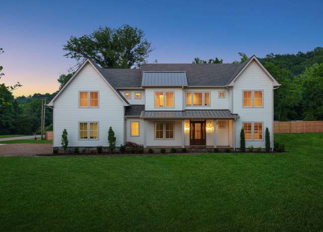 Property at 6571 Brownlee Dr, Nashville, TN 37205, 5 beds, 5.5 baths
