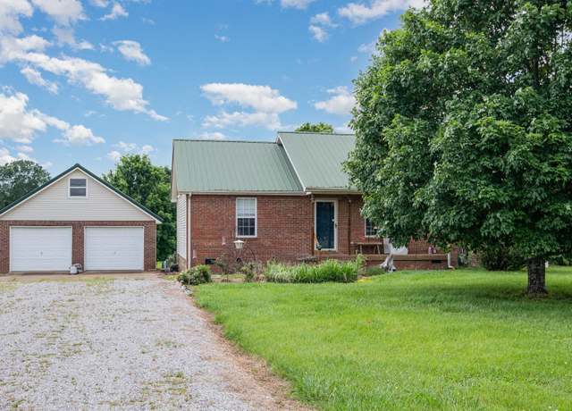 Property at 4970 Smiley Rd, Chapel Hill, TN 37034, 3 beds, 2 baths