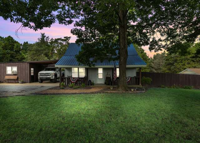 Property at 404 Tollgate Rd, Shelbyville, TN 37160, 3 beds, 2 baths