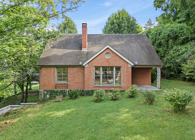Property at 2109 Brookview Dr, Nashville, TN 37214, 4 beds, 2.5 baths