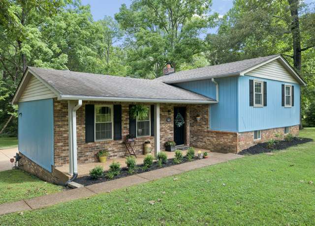 Property at 215 E Kingston Springs Rd, Kingston Springs, TN 37082, 3 beds, 1.5 baths