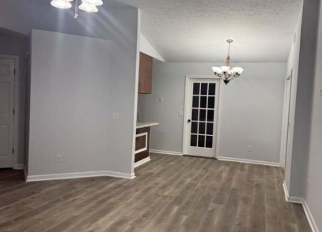 Property at 403 Independence Ct, La Vergne, TN 37086, 3 beds, 2 baths