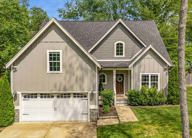 Property at 7104 Pepper Tree Cir, Fairview, TN 37062, 3 beds, 2.5 baths