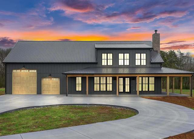 Property at 804 Longview Rd, Shelbyville, TN 37160, 4 beds, 3 baths