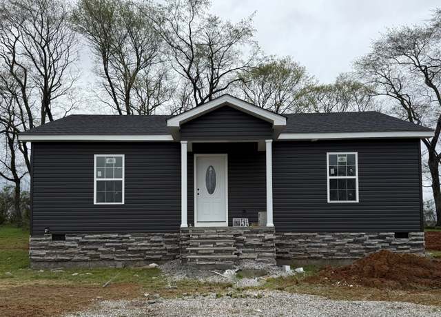 Property at 131 Hesselly Rd, Decherd, TN 37324, 3 beds, 2 baths