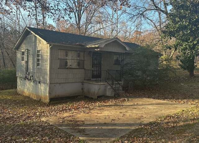 Property at 281 Pipkin Rd, Jackson, TN 38305, 3 beds, 1 bath