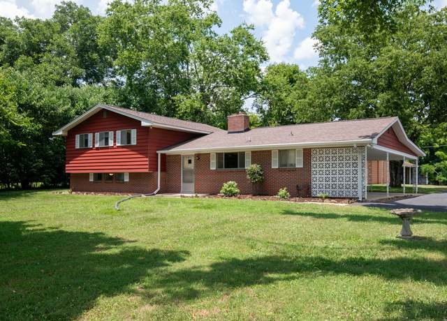 Property at 1386 Long Hollow Pike, Gallatin, TN 37066, 3 beds, 1.5 baths