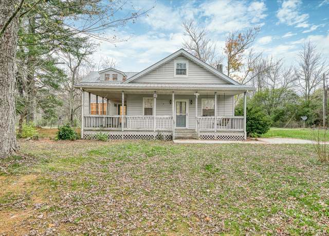 Property at 2269 Bowman Loop, Crossville, TN 38571, 3 beds, 2 baths
