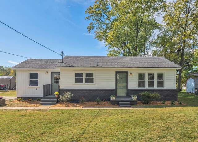 Property at 318 Reed St, Portland, TN 37148, 3 beds, 2 baths