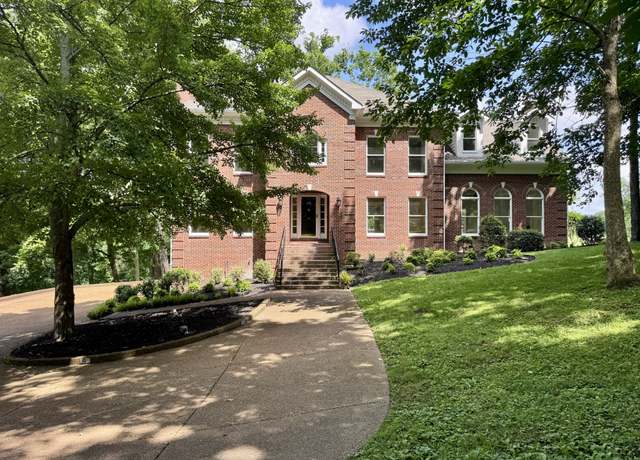 Property at 159 N Berwick Ln, Franklin, TN 37069, 5 beds, 4.5 baths