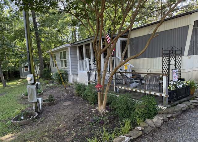 Property at 1231 Valleyview Dr, Hermitage, TN 37076, 2 beds, 2 baths