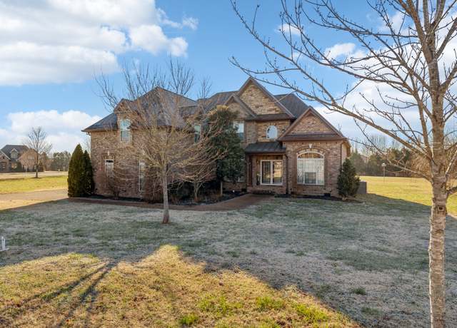 Property at 115 Springfield Dr, Lebanon, TN 37087, 3 beds, 2.5 baths