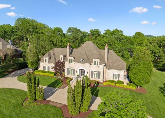 Property at 504 Lake Valley Ct, Franklin, TN 37069, 4 beds, 4.5 baths
