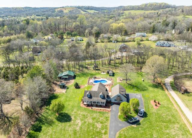 Property at 2780 Valley Creek Rd, Culleoka, TN 38451, 3 beds, 2.5 baths