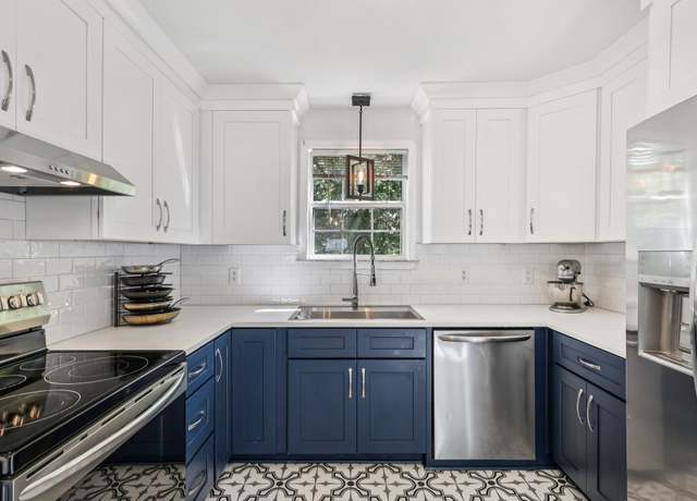 Property at 822 Douglas Ave, Nashville, TN 37206, 4 beds, 2 baths