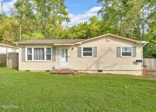 Property at 2527 Cecil Ave, Knoxville, TN 37917, 3 beds, 1 bath