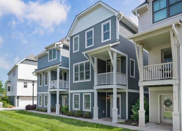 Property at 916 Islander Way, Chattanooga, TN 37402, 3 beds, 3.5 baths