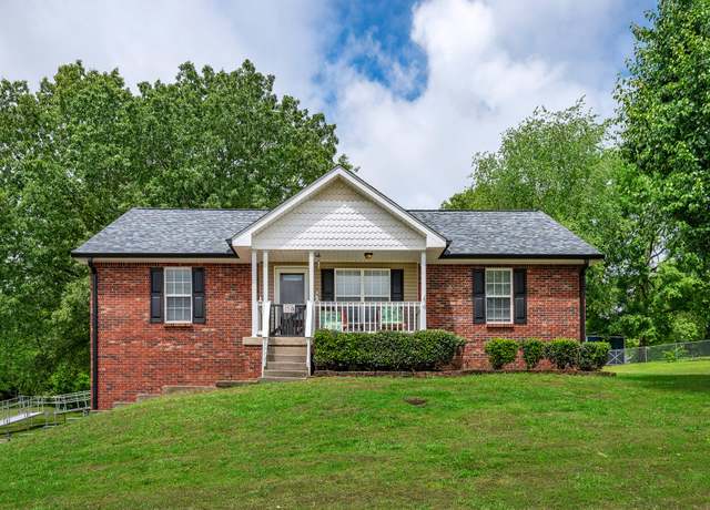 Property at 1934 Roscoe Dr, Clarksville, TN 37042, 3 beds, 2.5 baths