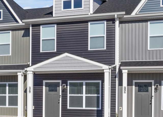 Property at 329 Front Ridge Cir, Clarksville, TN 37040, 2 beds, 2.5 baths