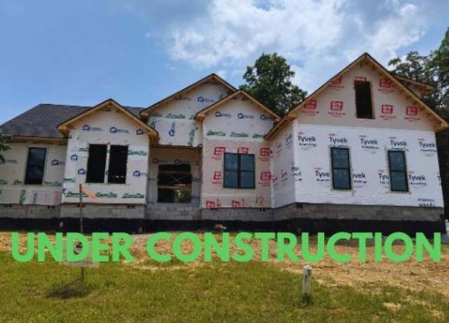 Property at 309 Setters Ln W, Tullahoma, TN 37388, 4 beds, 3.5 baths