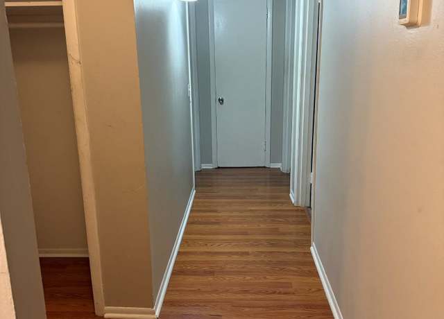 Property at 441 Harding Pl Unit B14, Nashville, TN 37211, 2 beds, 1 bath