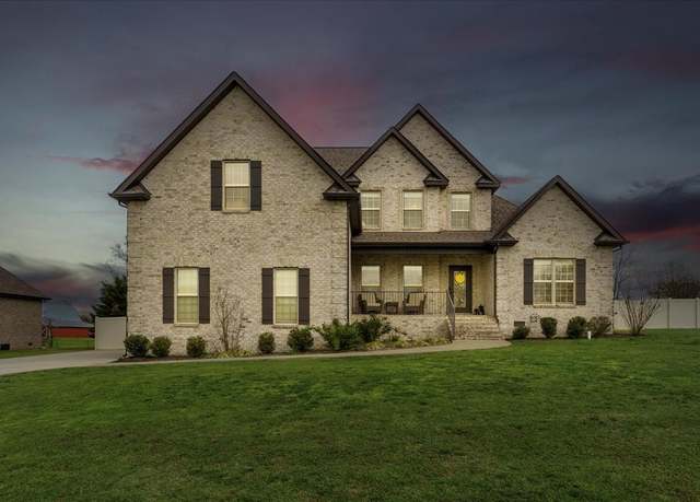 Property at 1004 Lewis Downs Dr, Christiana, TN 37037, 4 beds, 3 baths