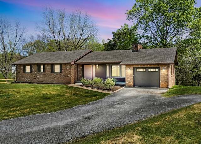 Property at 2355 Davidson Graveyard Rd, Clarksville, TN 37043, 3 beds, 2 baths