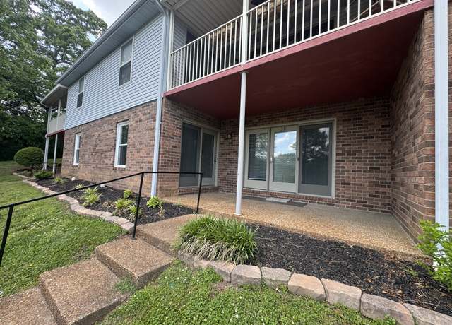 Property at 315 Village Ln W, Dickson, TN 37055, 2 beds, 2 baths
