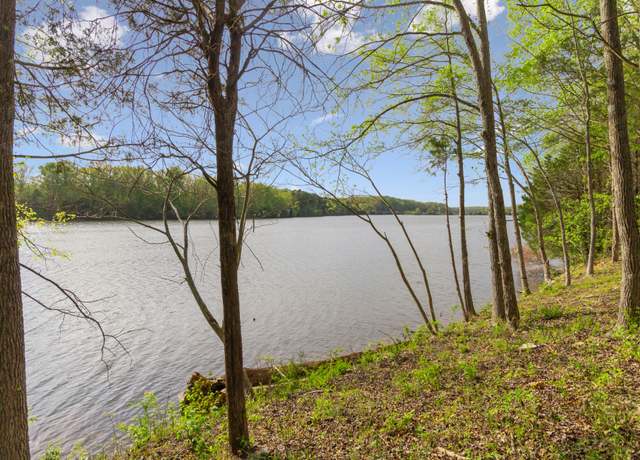Property at 4 Cypress Point Dr, Winchester, TN 37398