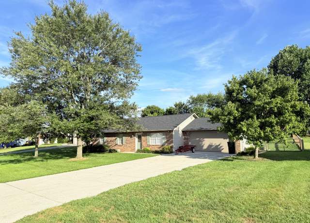 Property at 1629 Rivergate Dr, Sevierville, TN 37862, 4 beds, 3 baths