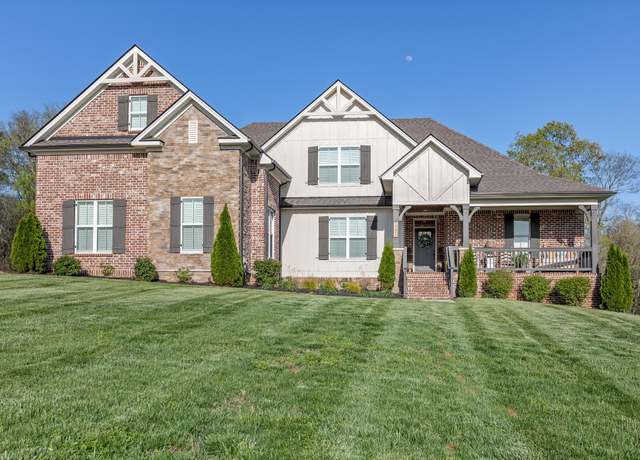 Property at 1070 Hideaway Rd, Columbia, TN 38401, 5 beds, 5 baths