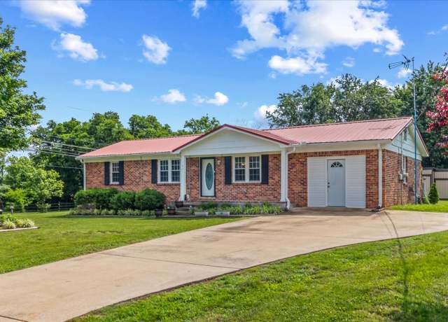 Property at 701 Miles Rd, Pulaski, TN 38478, 3 beds, 2 baths