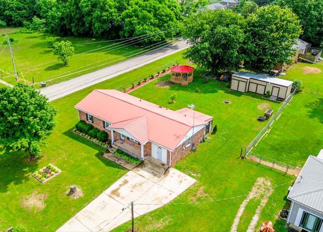 Property at 701 Miles Rd, Pulaski, TN 38478, 3 beds, 2 baths