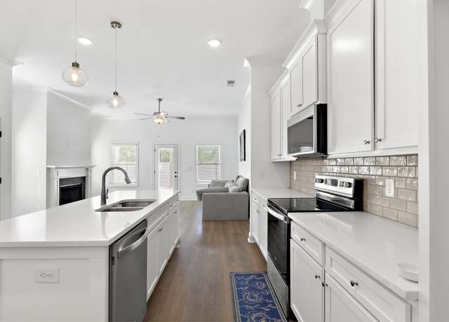 Property at 3722 Apies St, Murfreesboro, TN 37129, 3 beds, 2.5 baths