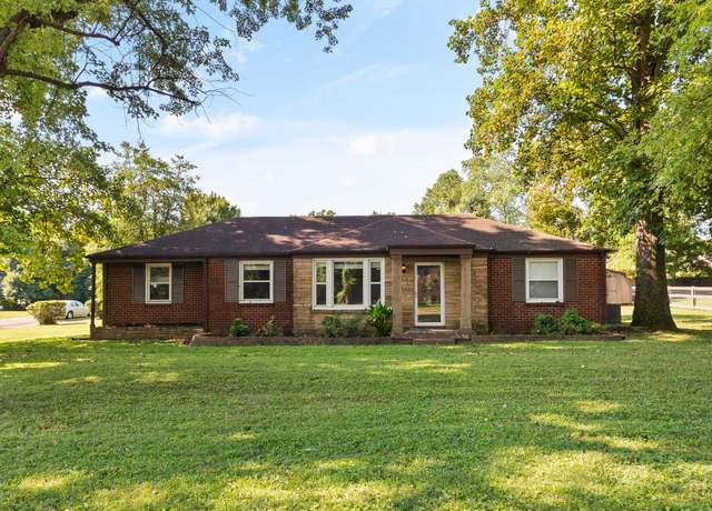 Property at 2308 Eastland Ave, Nashville, TN 37206, 3 beds, 2 baths