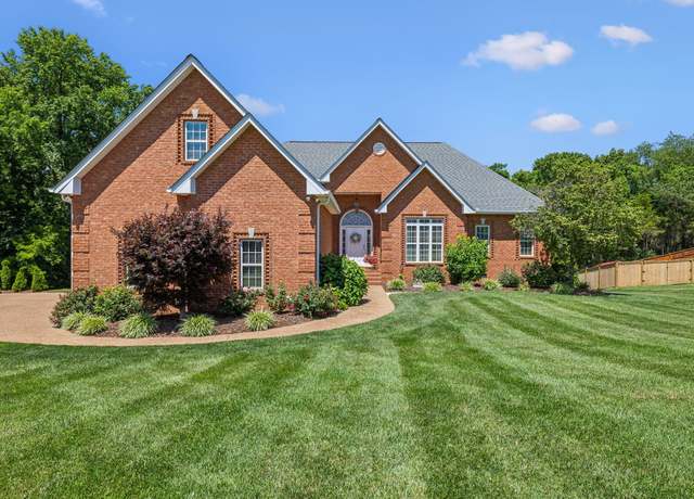 Property at 1725 Wrencrest Dr, Mount Juliet, TN 37122, 3 beds, 2.5 baths