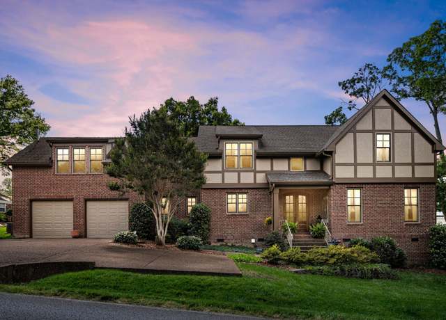 Property at 4189 Belmont Park Ter, Nashville, TN 37215, 4 beds, 3.5 baths