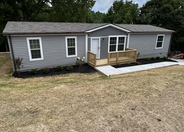 Property at 429 Marlin Ln, Westmoreland, TN 37186, 3 beds, 2 baths