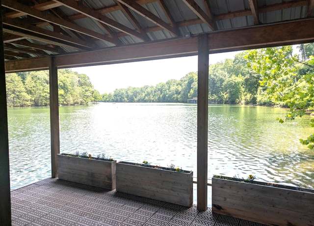 Property at 12303 Creek Hollow Ln, Soddy Daisy, TN 37379, 4 beds, 3.5 baths