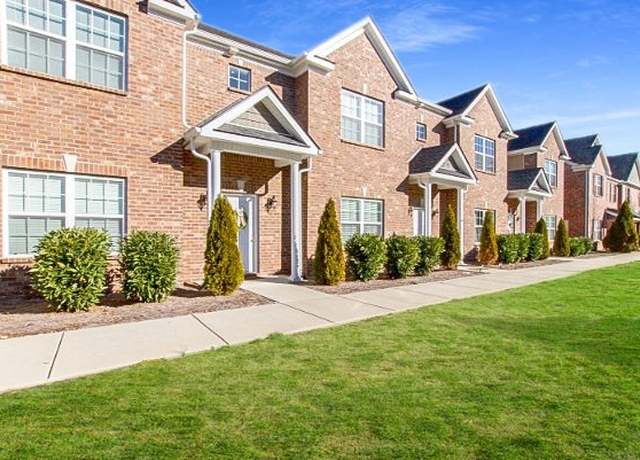 Property at 819 General Westmoreland Ct, Murfreesboro, TN 37129, 3 beds, 2.5 baths