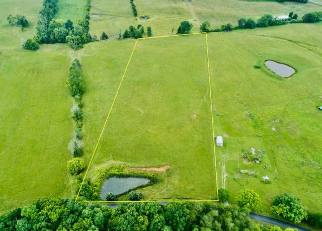 Property at 6328 Lost Creek Rd, Sparta, TN 38583