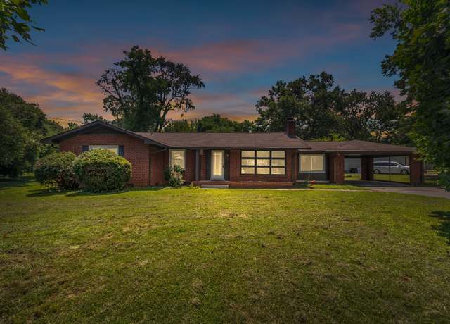 Property at 206 Ross Dr, Smyrna, TN 37167, 4 beds, 2 baths