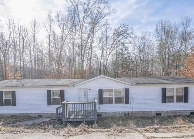 Property at 103 Loggers Ln, Clinton, TN 37716, 4 beds, 2 baths
