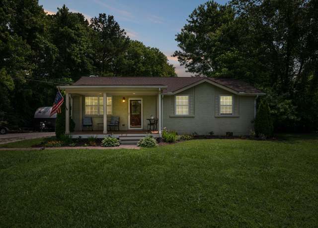 Property at 7116 Meadow View Dr, Fairview, TN 37062, 4 beds, 2 baths