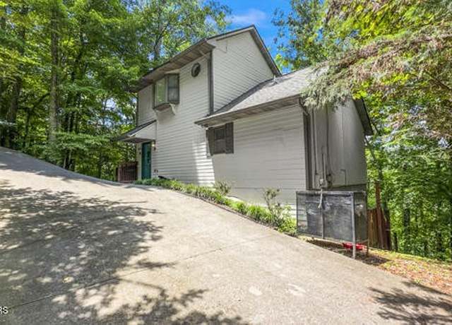 Property at 1523 Gillespie Way, Gatlinburg, TN 37738, 1 bed, 1.5 baths