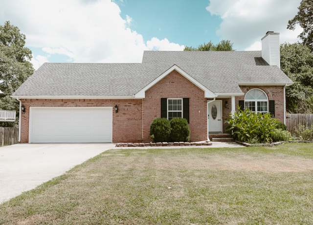 Property at 1659 Barrywood Cir E, Clarksville, TN 37042, 4 beds, 2 baths